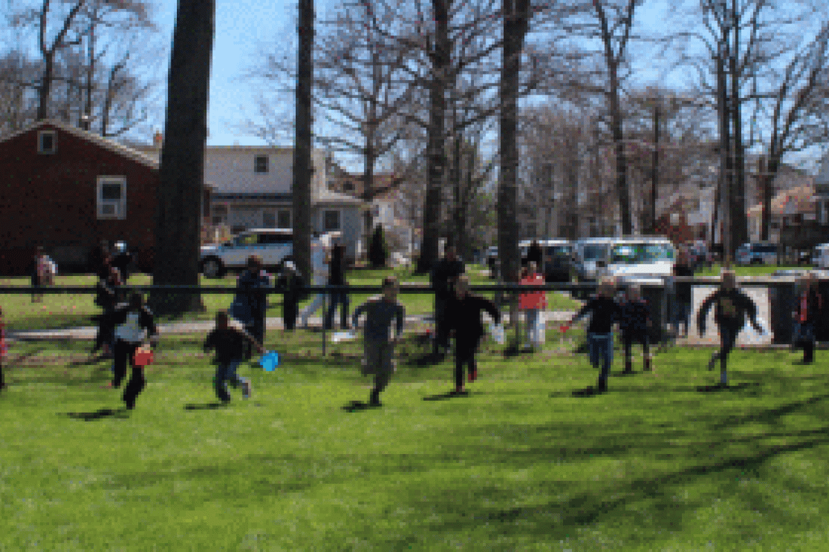 9-11 year olds ‘searching’ for eggs.